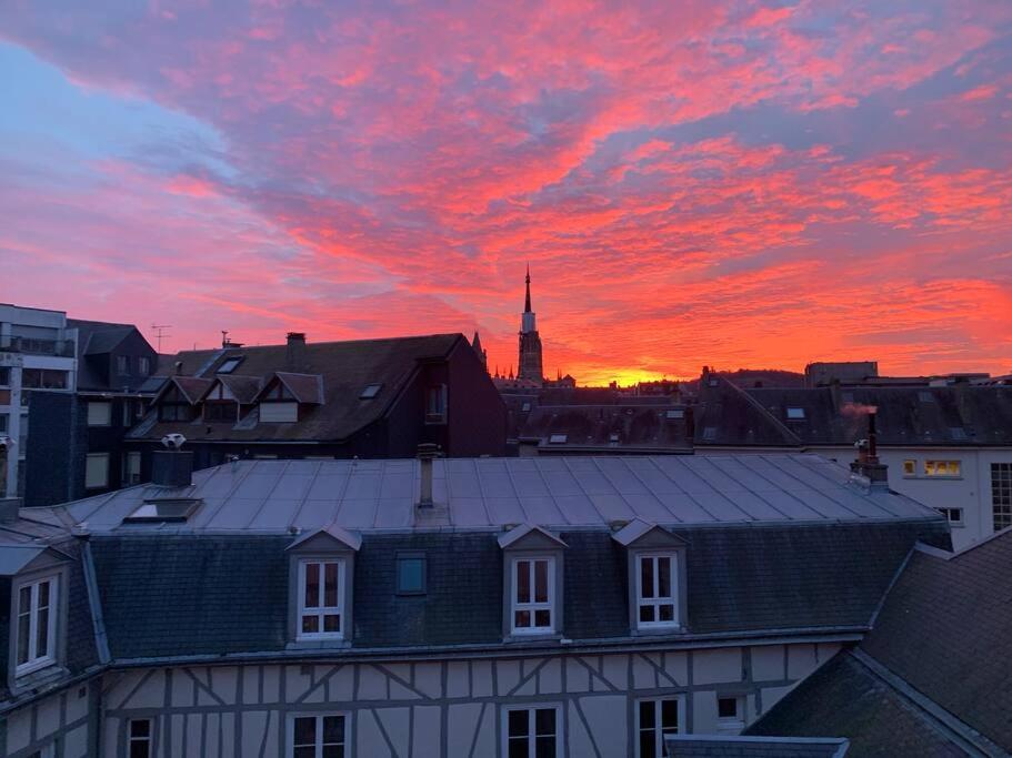 ルーアンLe Henri IV - Vue Cathedrale, Parkingアパートメント エクステリア 写真