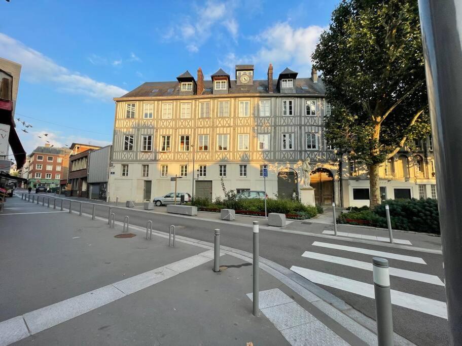 ルーアンLe Henri IV - Vue Cathedrale, Parkingアパートメント エクステリア 写真